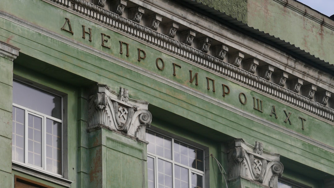 Anonymous Auction Bidding: Protecting Your Privacy in Online Auctions