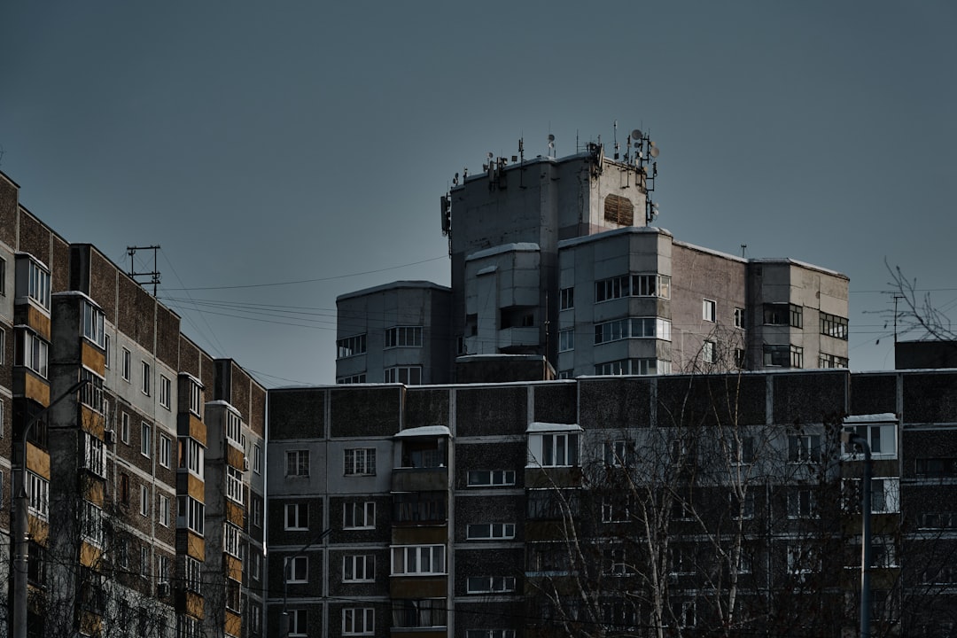 Anonymous File Exchange: Safeguarding Privacy in the Crypto World