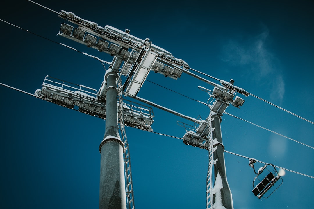 Breaking the Chain: How to Disconnect Transaction Links for Enhanced Crypto Privacy