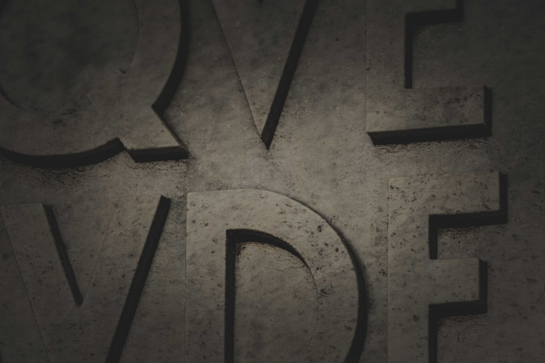 Как защитить криптовалютные активы: техники деанонимизации и способы противодействия